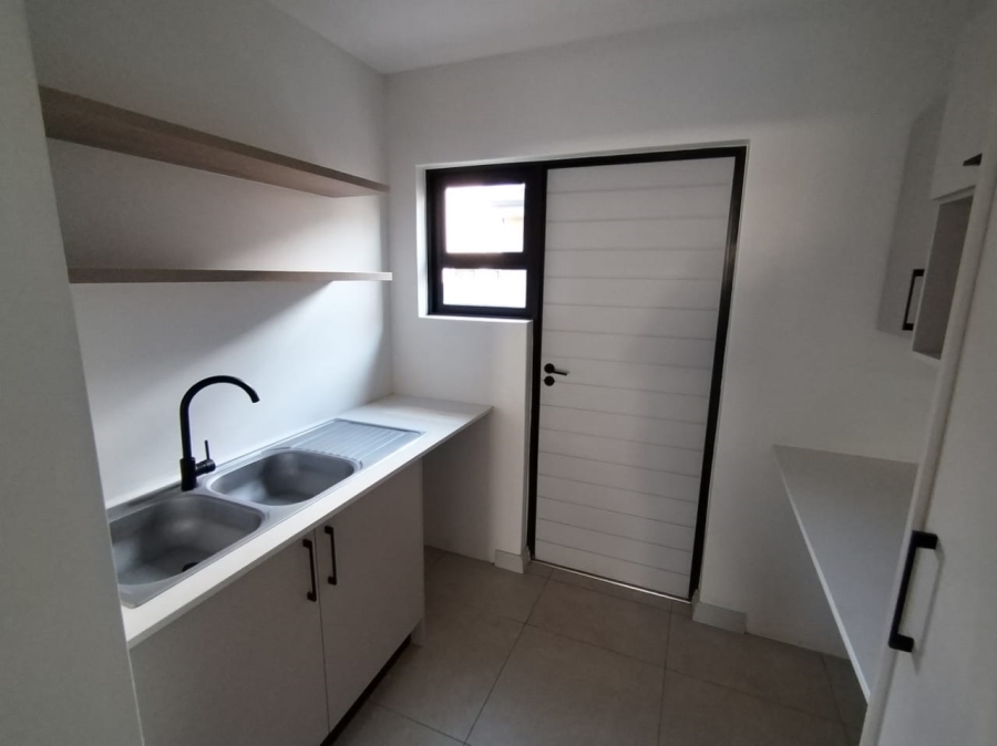 To Let 3 Bedroom Property for Rent in Melodie North West